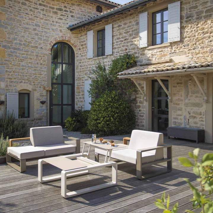 Mobilier d'extérieur Sillingy