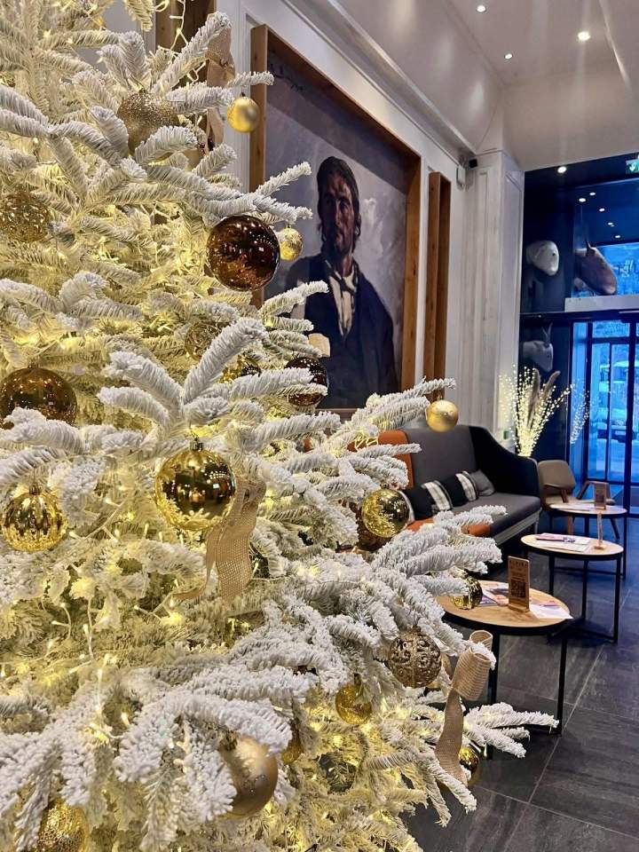 f90ed85c f8f9 45c1 a3d8 639041e69184